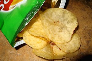 Salt and vinegar crisps (chips)