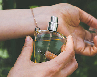 Perfume - image from unsplash