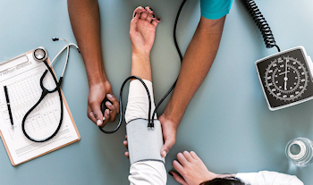 Measuring blood pressure