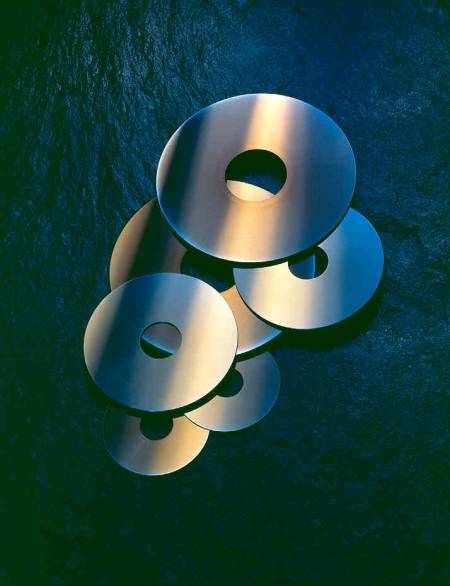Platinum coated hard drive discs